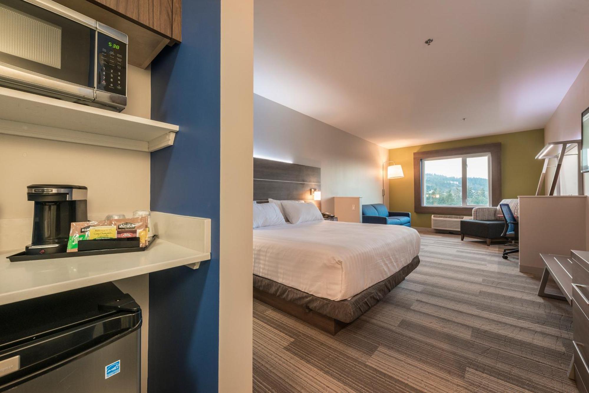 Holiday Inn Express & Suites Victoria-Colwood By Ihg Langford Exteriör bild