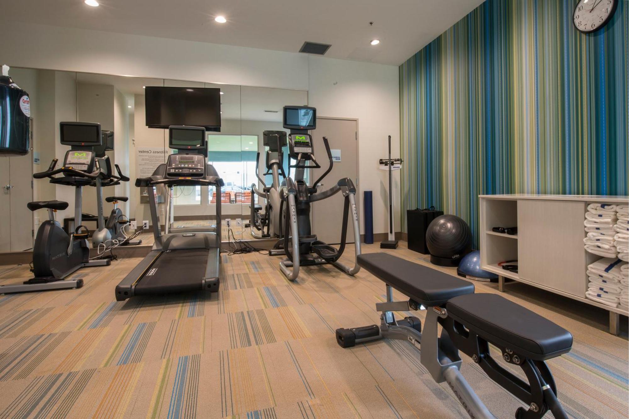Holiday Inn Express & Suites Victoria-Colwood By Ihg Langford Exteriör bild